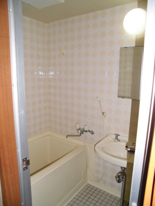 物件内観写真13　(バス／シャワールーム等)