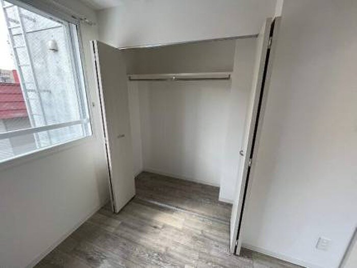 物件内観写真10　(収納)