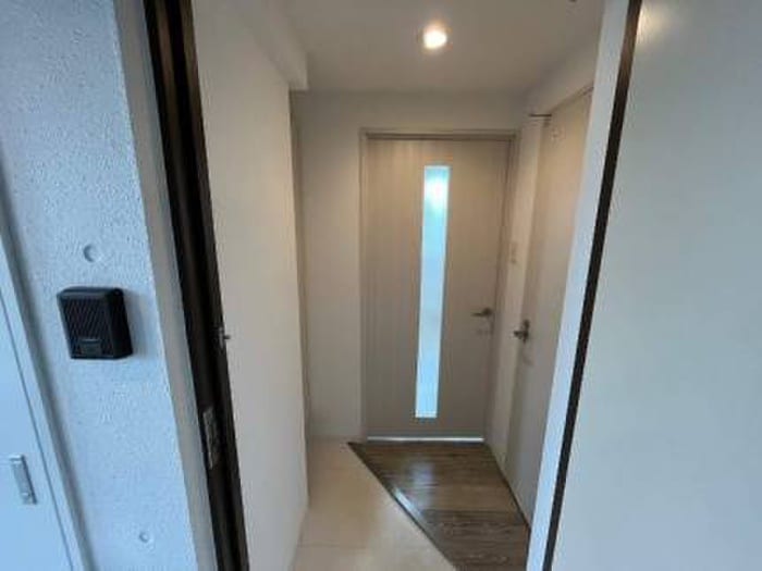 物件内観写真17　(玄関)