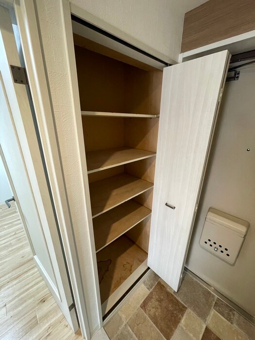 物件内観写真17　(靴箱)