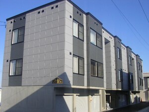 リバーエミール外観写真
