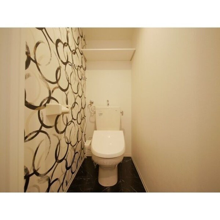 物件内観写真14　(トイレ)