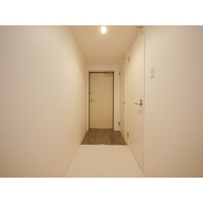 物件内観写真15　(玄関)