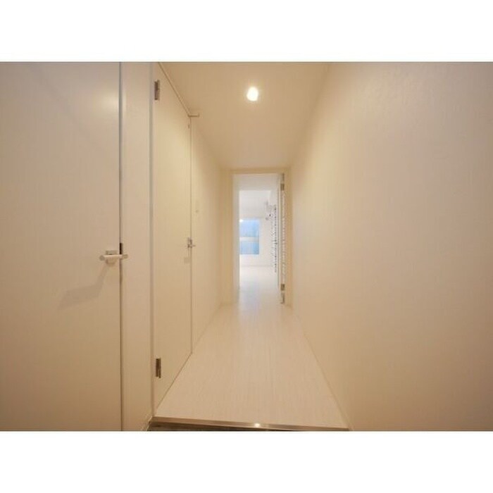 物件内観写真16　(廊下)