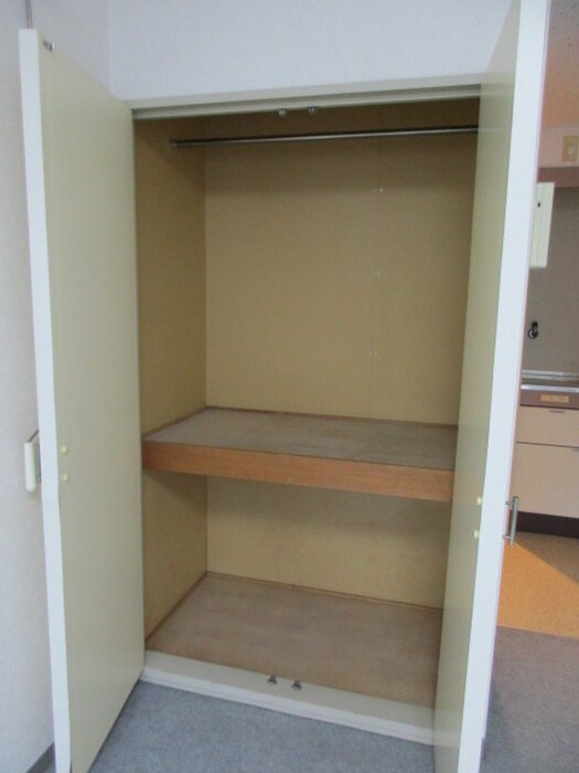 物件内観写真10　(収納)