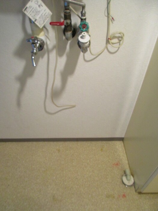 物件内観写真13　(洗濯機置場)