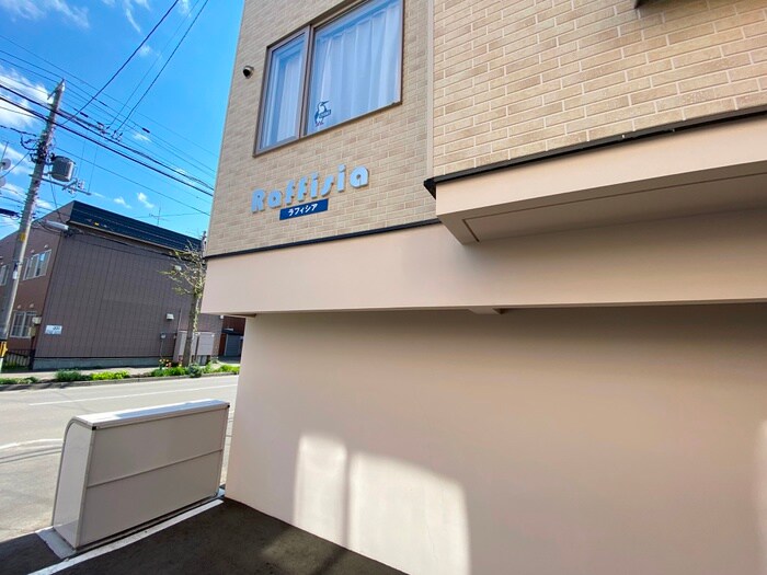 物件外観写真3　(外観写真)