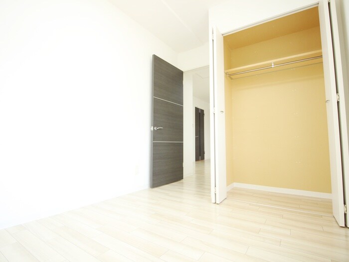 物件内観写真10　(居室)