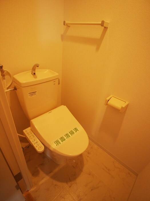 物件内観写真13　(トイレ)