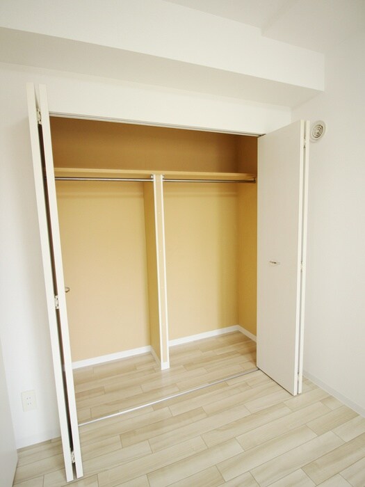 物件内観写真15　(収納)