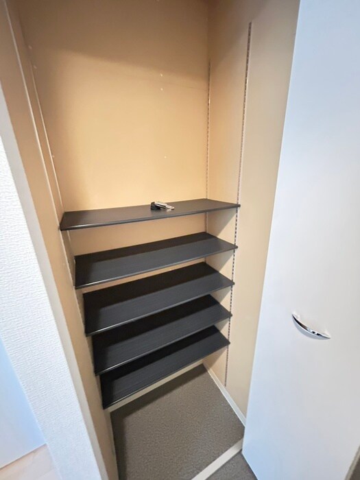 物件内観写真17　(靴箱)