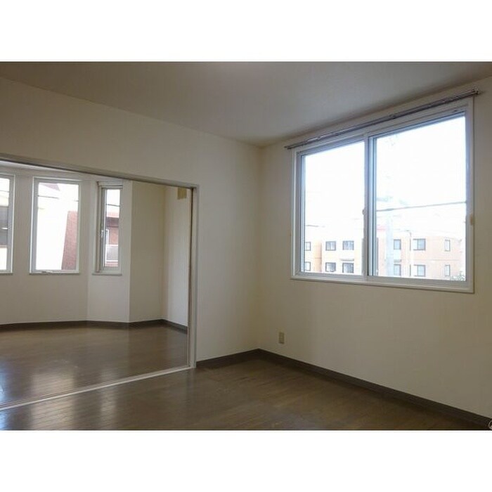 物件内観写真1　(居室)