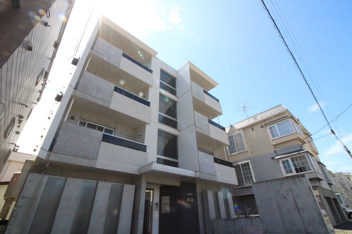 物件外観写真1　(外観写真)