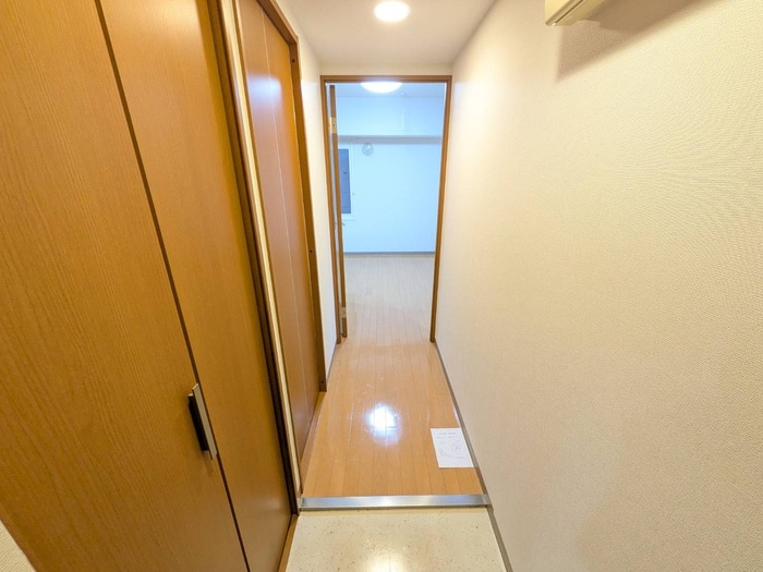 物件内観写真20　(廊下)