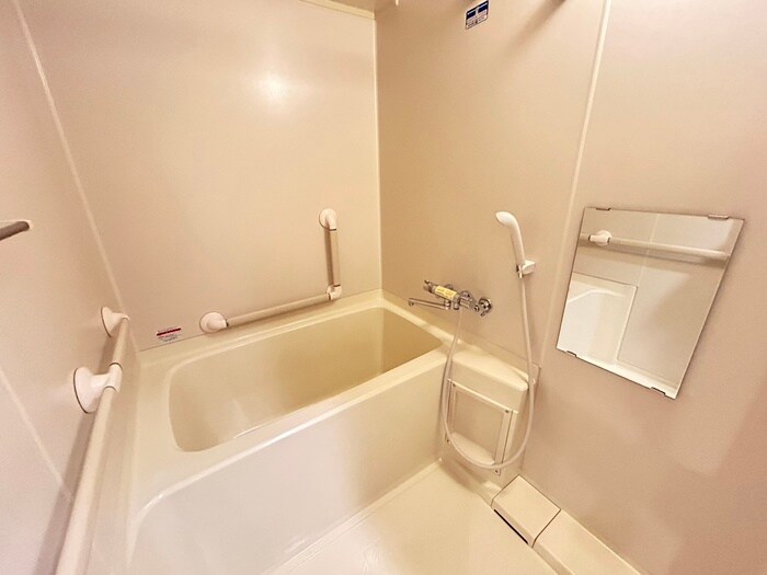 物件内観写真12　(バス／シャワールーム等)