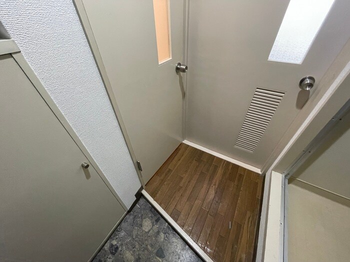 物件内観写真20　(玄関)