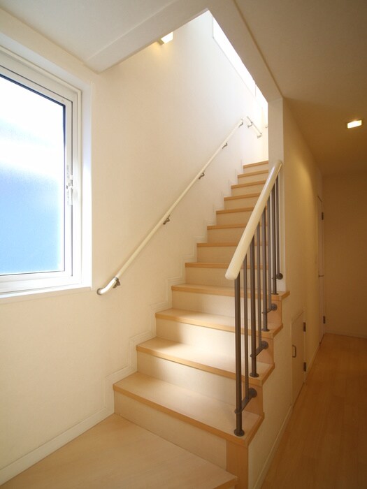 物件内観写真16　(廊下)