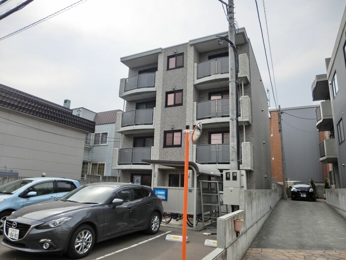 物件外観写真2　(外観写真)