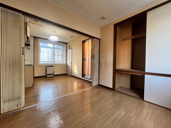 物件内観写真8　(居室)