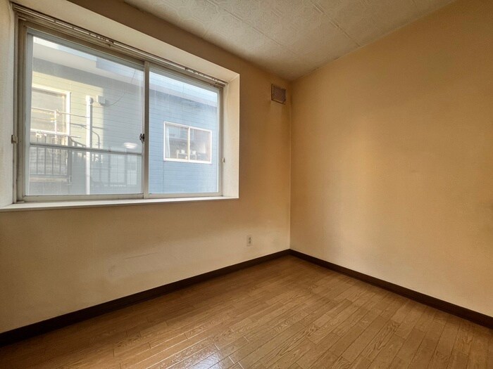 物件内観写真13　(居室)