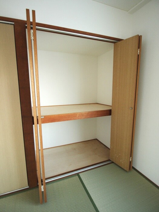 物件内観写真11　(収納)