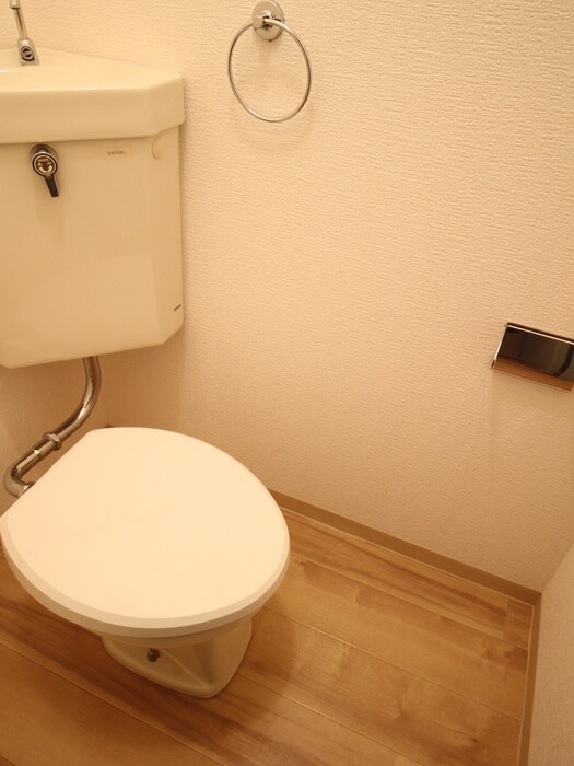 物件内観写真14　(トイレ)