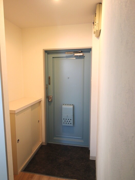 物件内観写真16　(玄関)