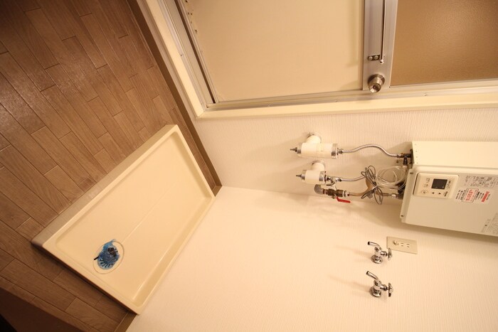 物件内観写真14　(洗濯機置場)