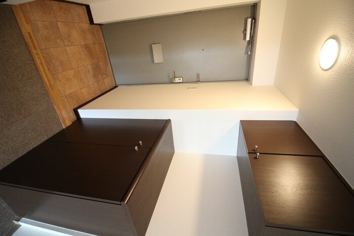 物件内観写真17　(玄関)