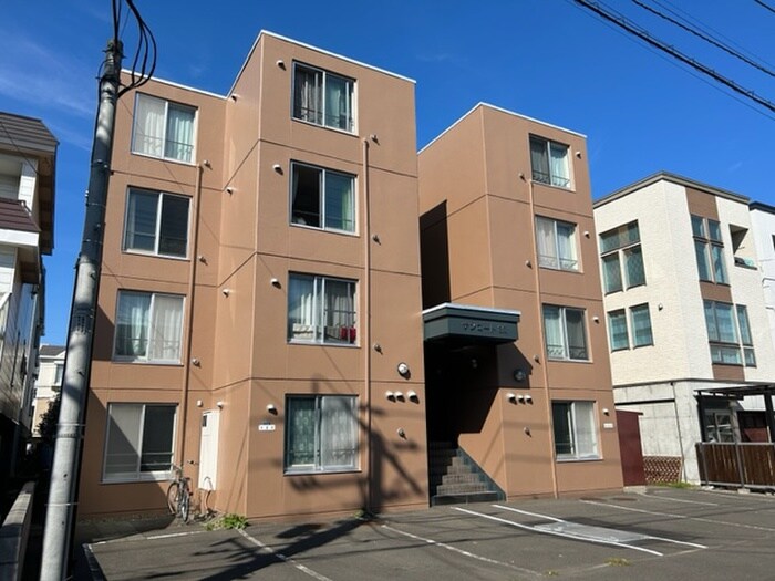 物件外観写真1　(外観写真)