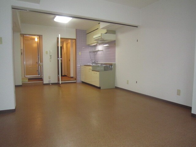 物件内観写真8　(居室)