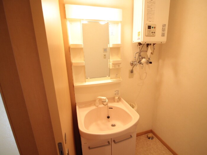 物件内観写真13　(洗面)