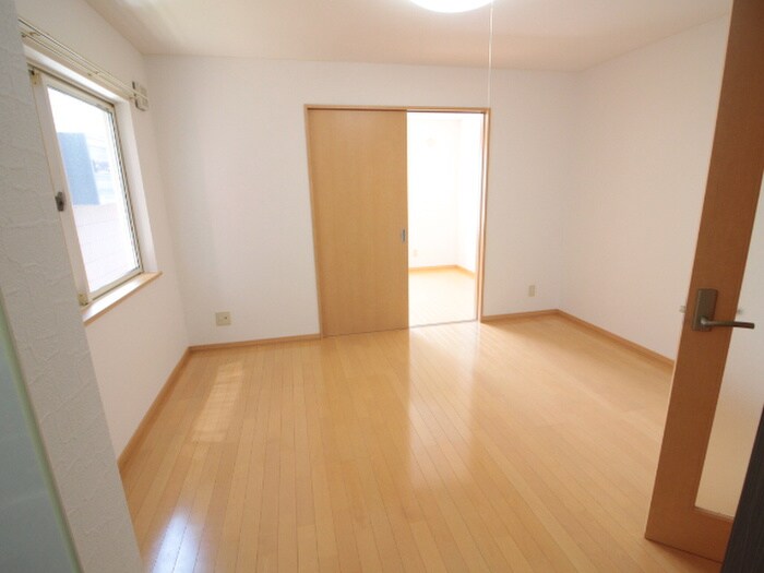 物件内観写真21　(居室)