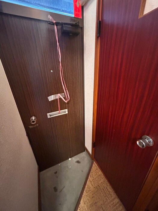 物件内観写真16　(玄関)