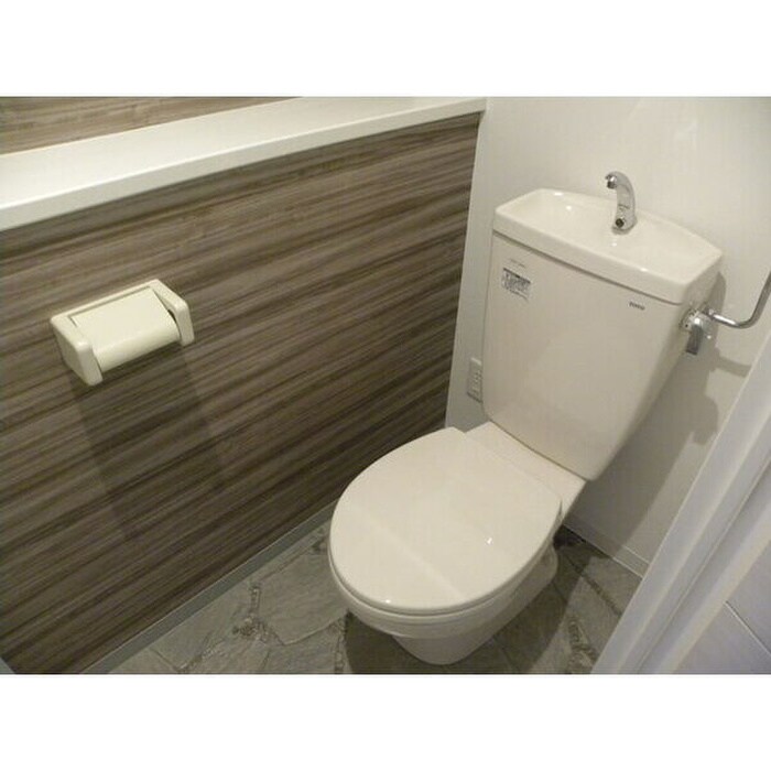 物件内観写真15　(トイレ)