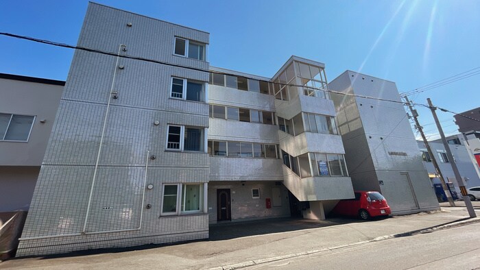 物件外観写真2　(外観写真)