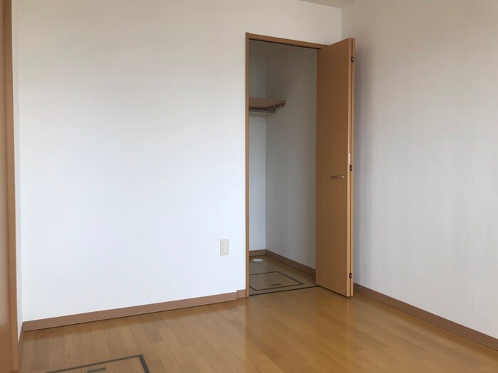 物件内観写真15　(居室)