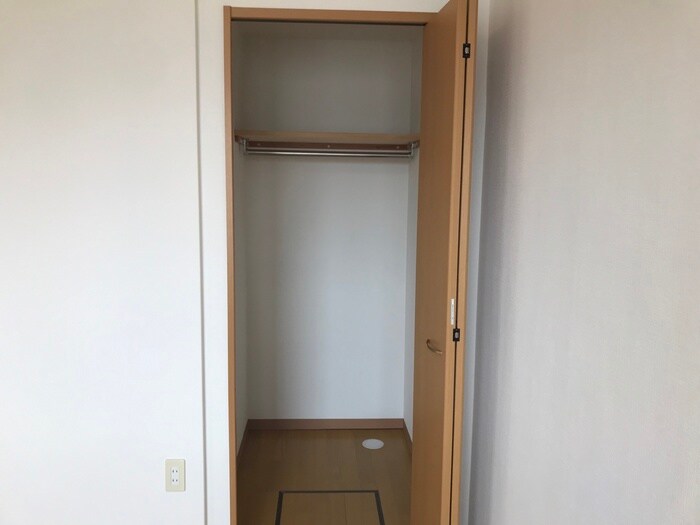 物件内観写真16　(収納)