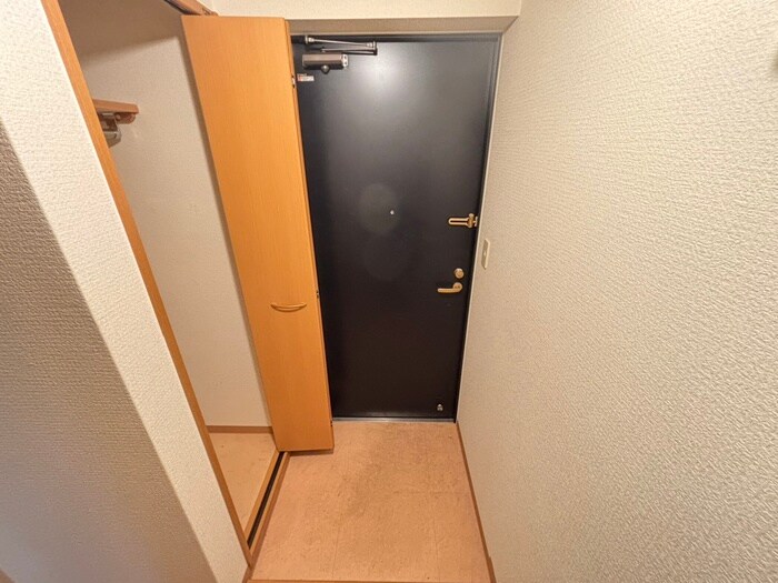 物件内観写真20　(玄関)
