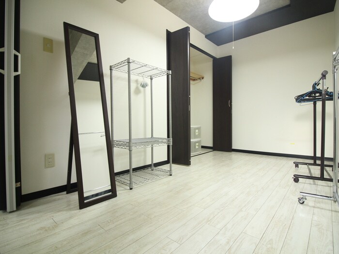 物件内観写真10　(居室)