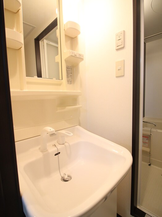 物件内観写真13　(洗面)