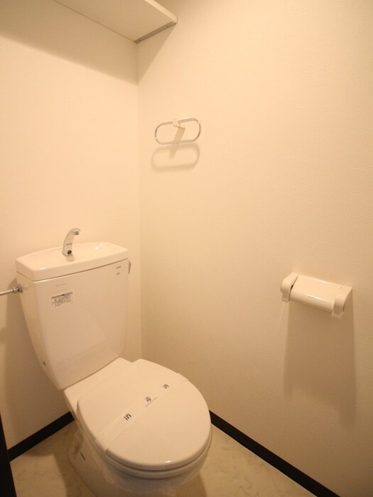 物件内観写真15　(トイレ)