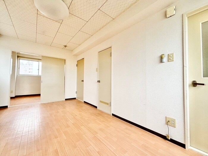 物件内観写真9　(居室)