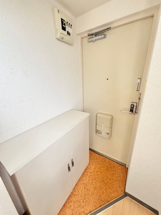 物件内観写真20　(玄関)