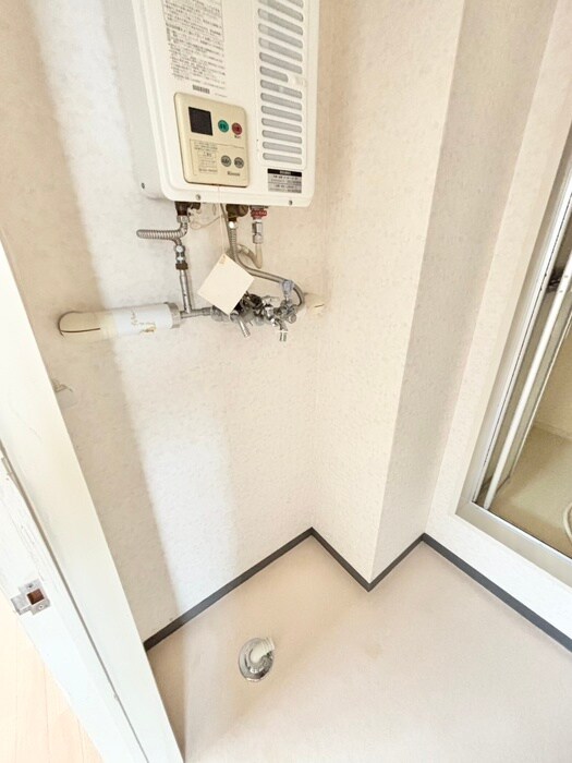 物件内観写真22　(洗濯機置場)