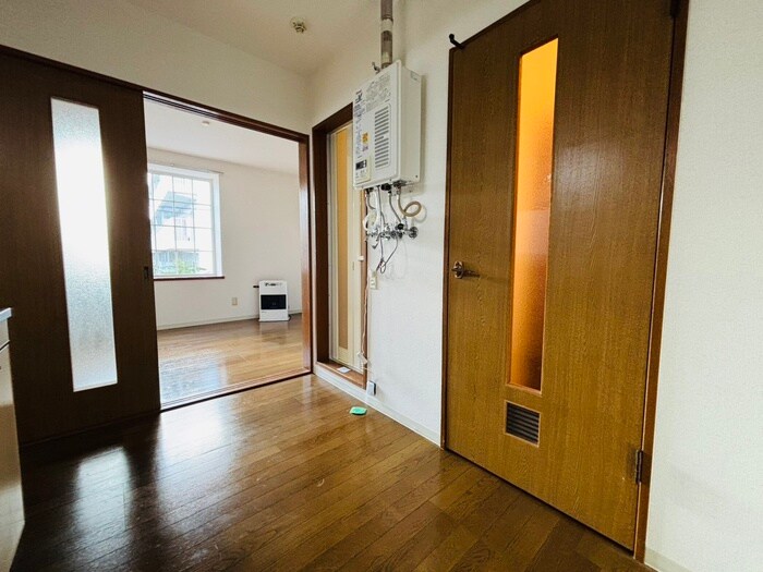 物件内観写真10　(居室)