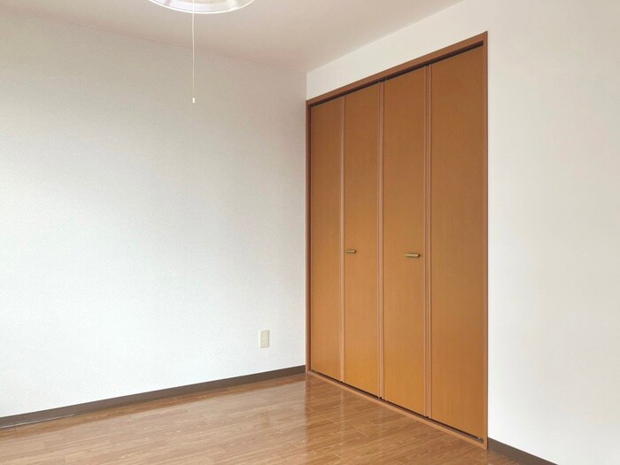 物件内観写真15　(居室)