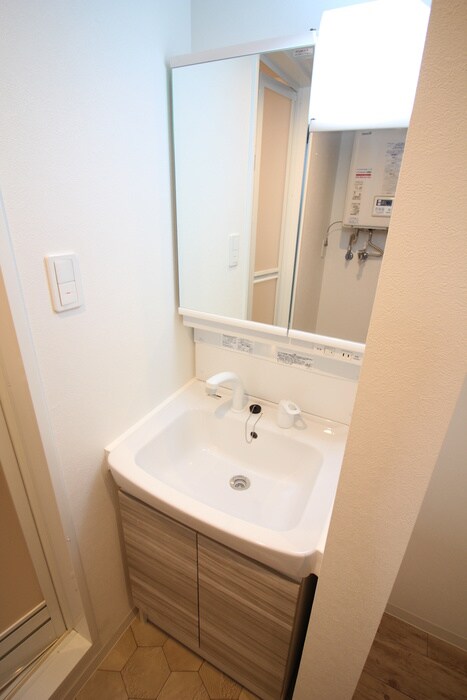 物件内観写真15　(洗面)