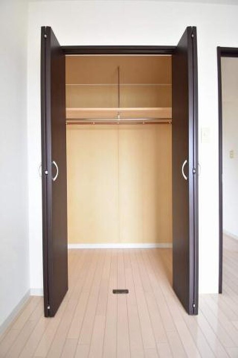 物件内観写真10　(収納)