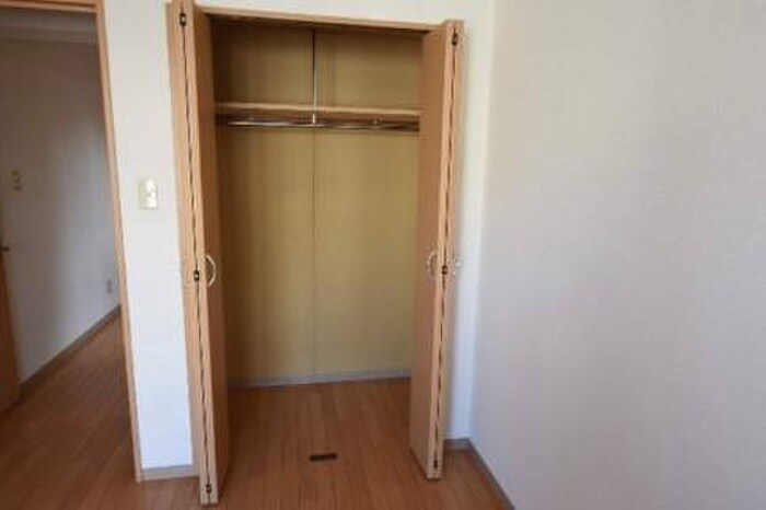 物件内観写真10　(収納)